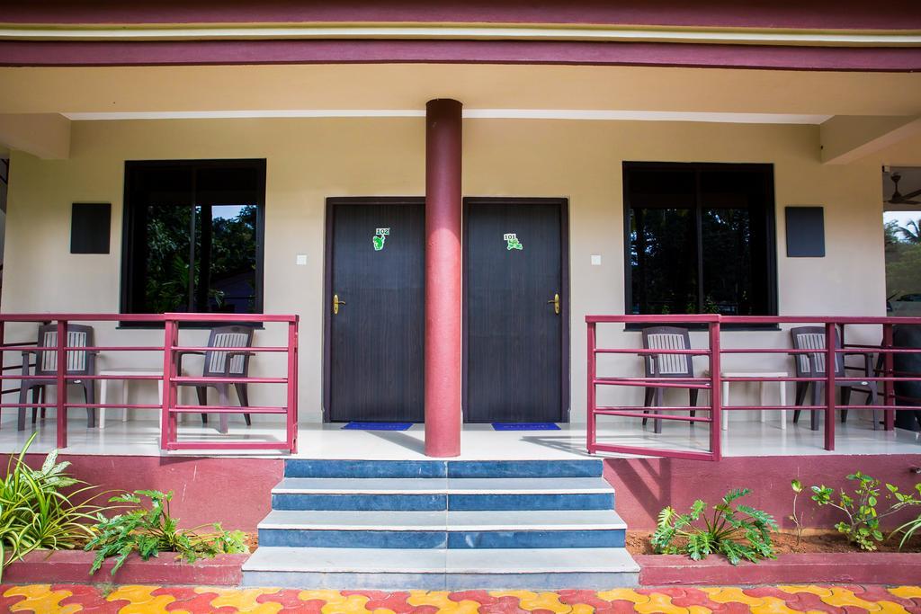 Lazy Frog Guest house 2*
